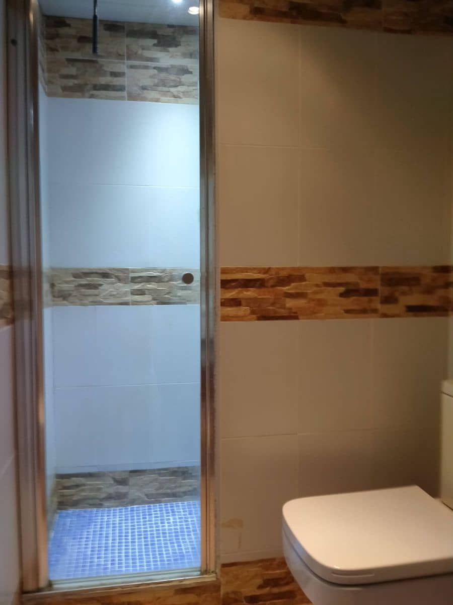 Commercial for sale in L'Escala - € 350,000 (Ref: 9645692)