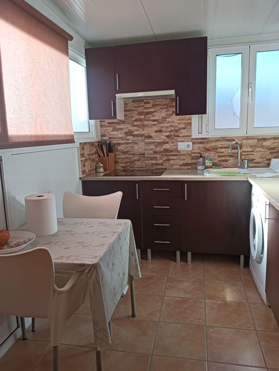 Commercieel te koop in L'Escala - € 350.000 (Ref: 9645692)