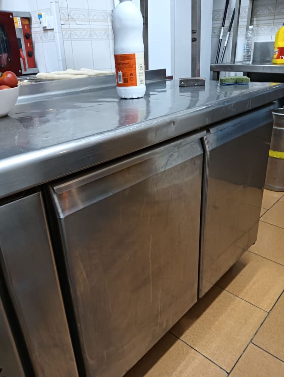 Commercieel te koop in L'Escala - € 350.000 (Ref: 9645692)