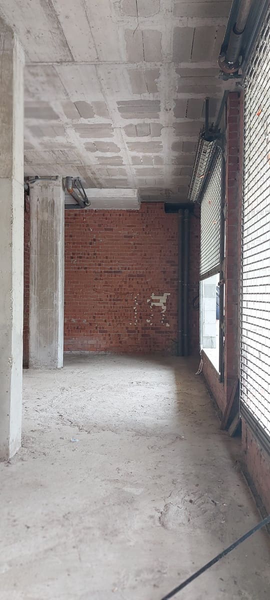 Erhverv til salg i Girona by - € 120.000 (Ref: 9645693)