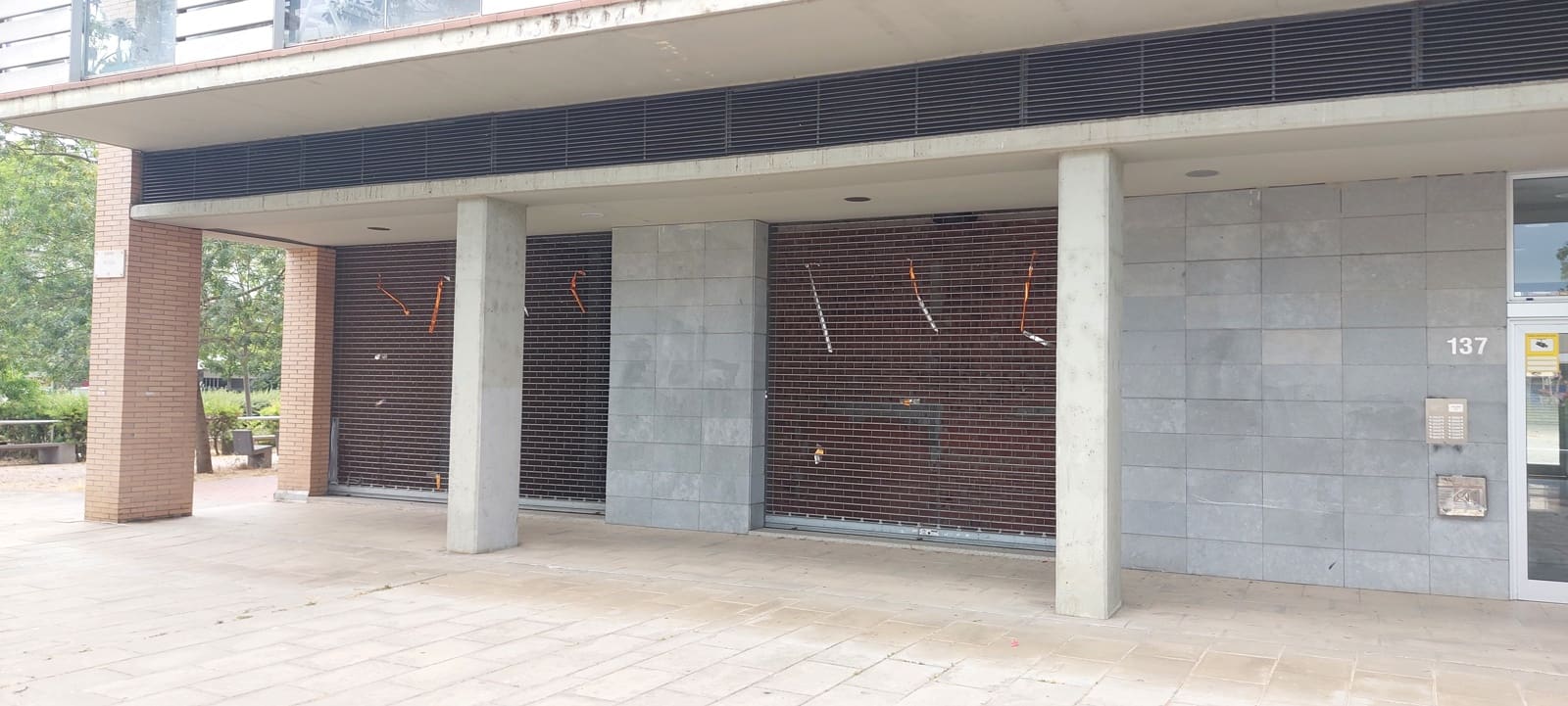 Erhverv til salg i Girona by - € 120.000 (Ref: 9645693)