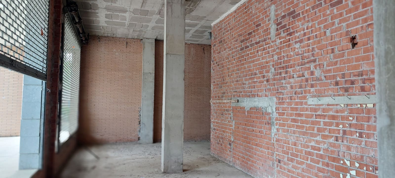 Kaupallinen myytävänä paikassa Girona kaupunki - 120 000 € (Ref: 9645693)