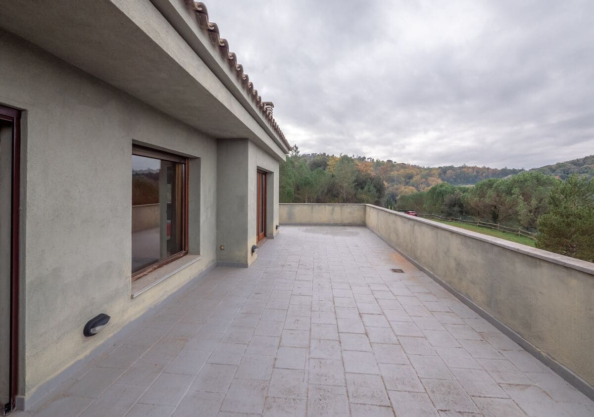 4 Zimmer Villa zu verkaufen in Bescano mit Garage - 1.090.000 € (Ref: 9645695)