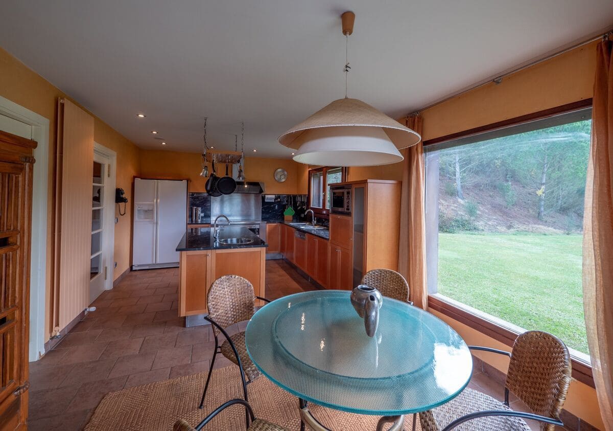 4 Zimmer Villa zu verkaufen in Bescano mit Garage - 1.090.000 € (Ref: 9645695)