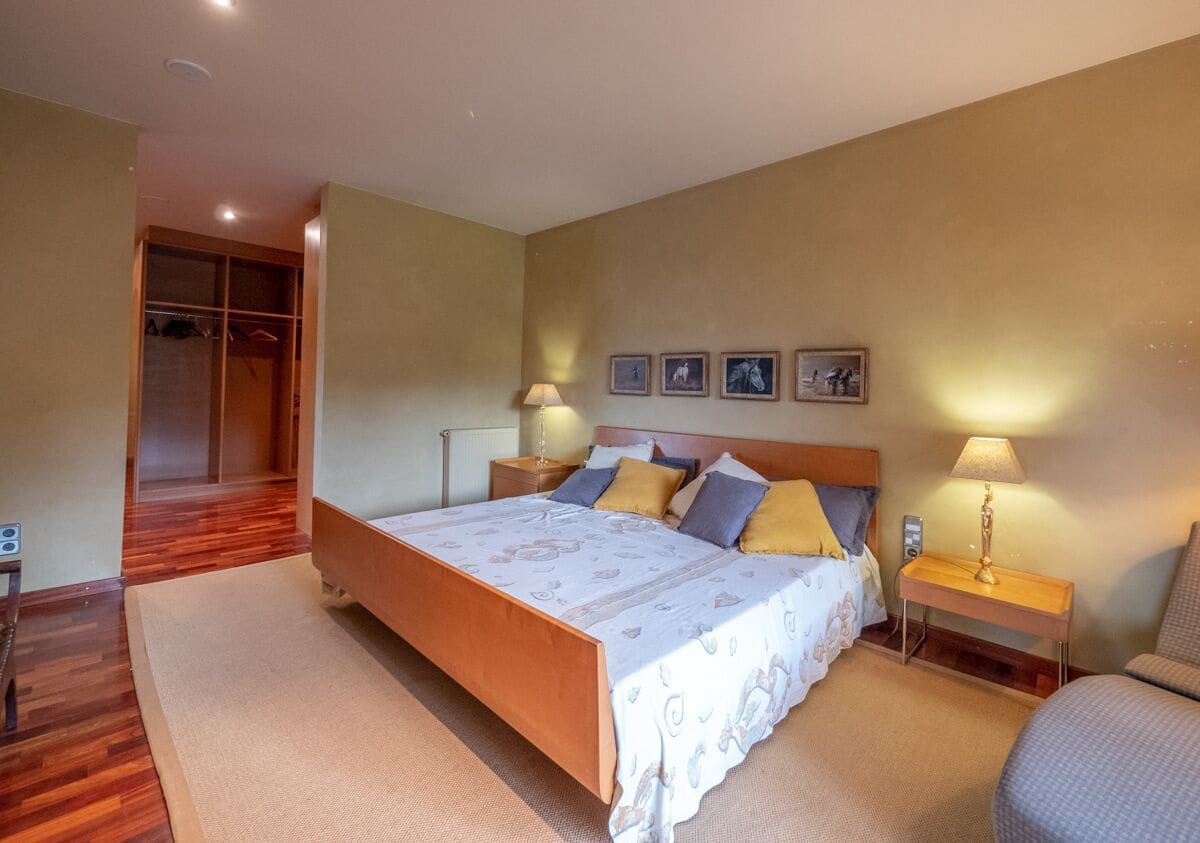 4 Zimmer Villa zu verkaufen in Bescano mit Garage - 1.090.000 € (Ref: 9645695)