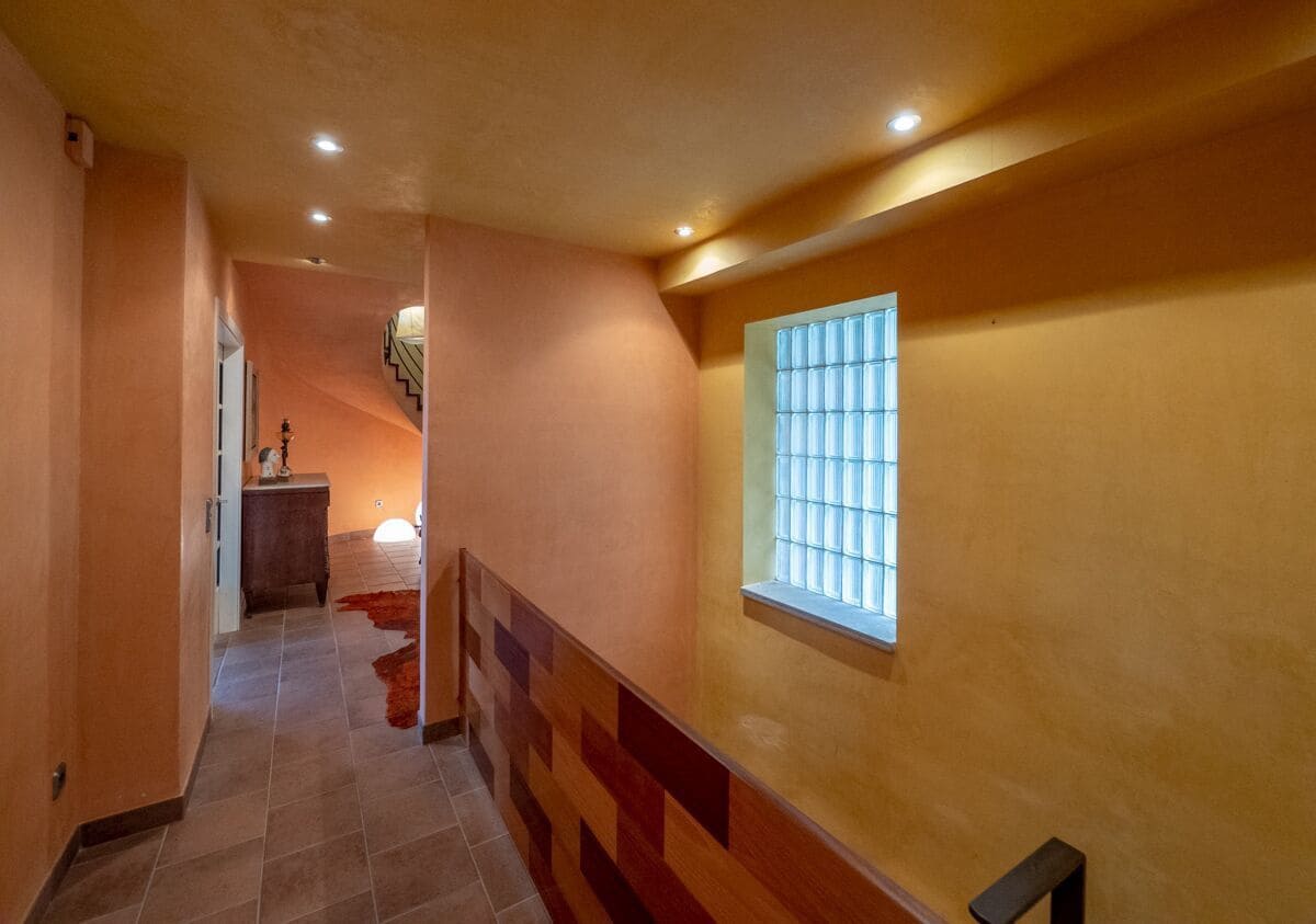 4 Zimmer Villa zu verkaufen in Bescano mit Garage - 1.090.000 € (Ref: 9645695)