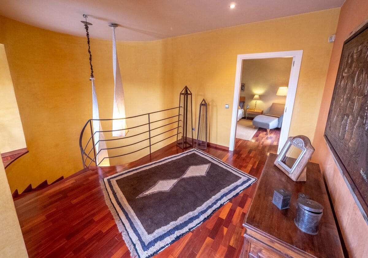 4 Zimmer Villa zu verkaufen in Bescano mit Garage - 1.090.000 € (Ref: 9645695)