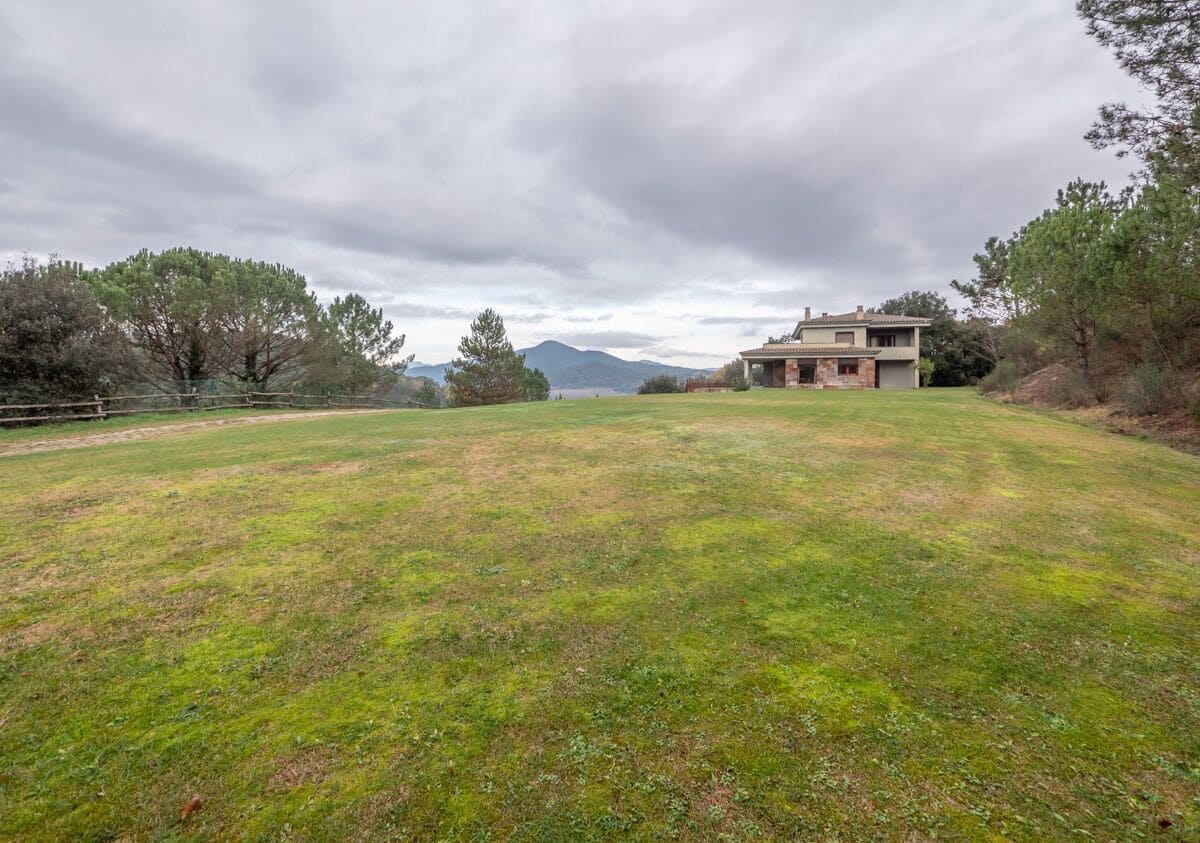 4 Zimmer Villa zu verkaufen in Bescano mit Garage - 1.090.000 € (Ref: 9645695)