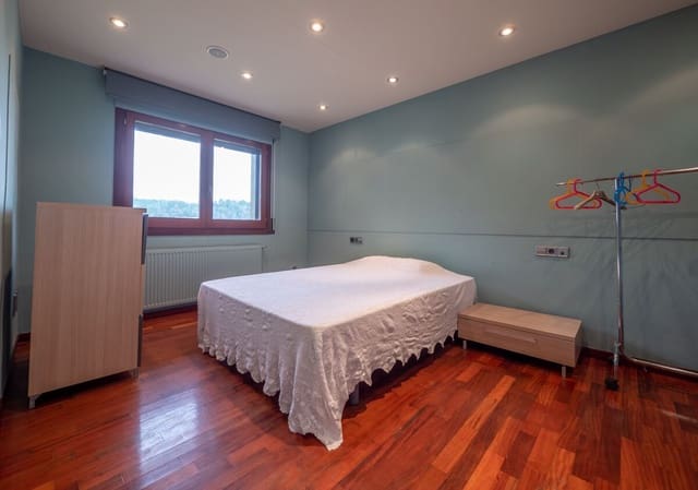 4 Zimmer Villa zu verkaufen in Bescanó mit Garage - 1.090.000 € (Ref: 9645695)