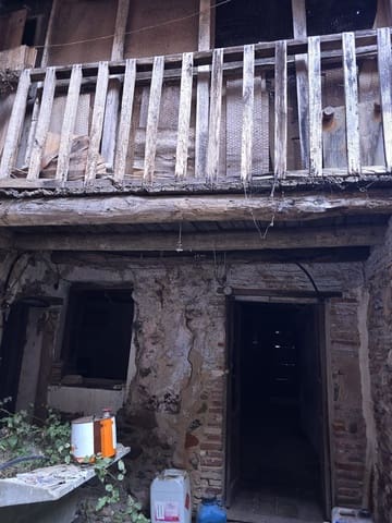 Omakotitalo myytävänä paikassa Osor - 99 000 € (Ref: 9645696)