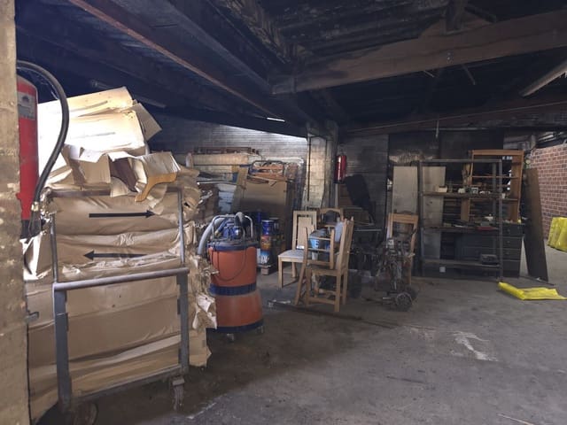 Omakotitalo myytävänä paikassa Osor - 99 000 € (Ref: 9645696)