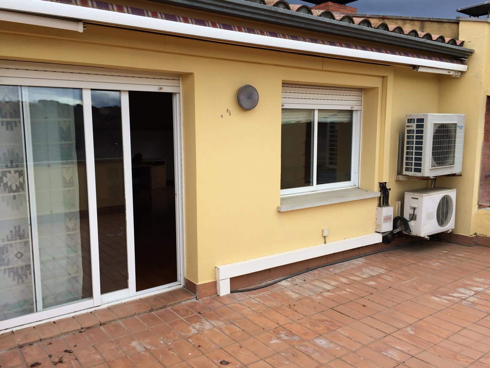 4 sovrum Hus till salu i Girona stad med pool garage - 799 000 € (Ref: 9645699)