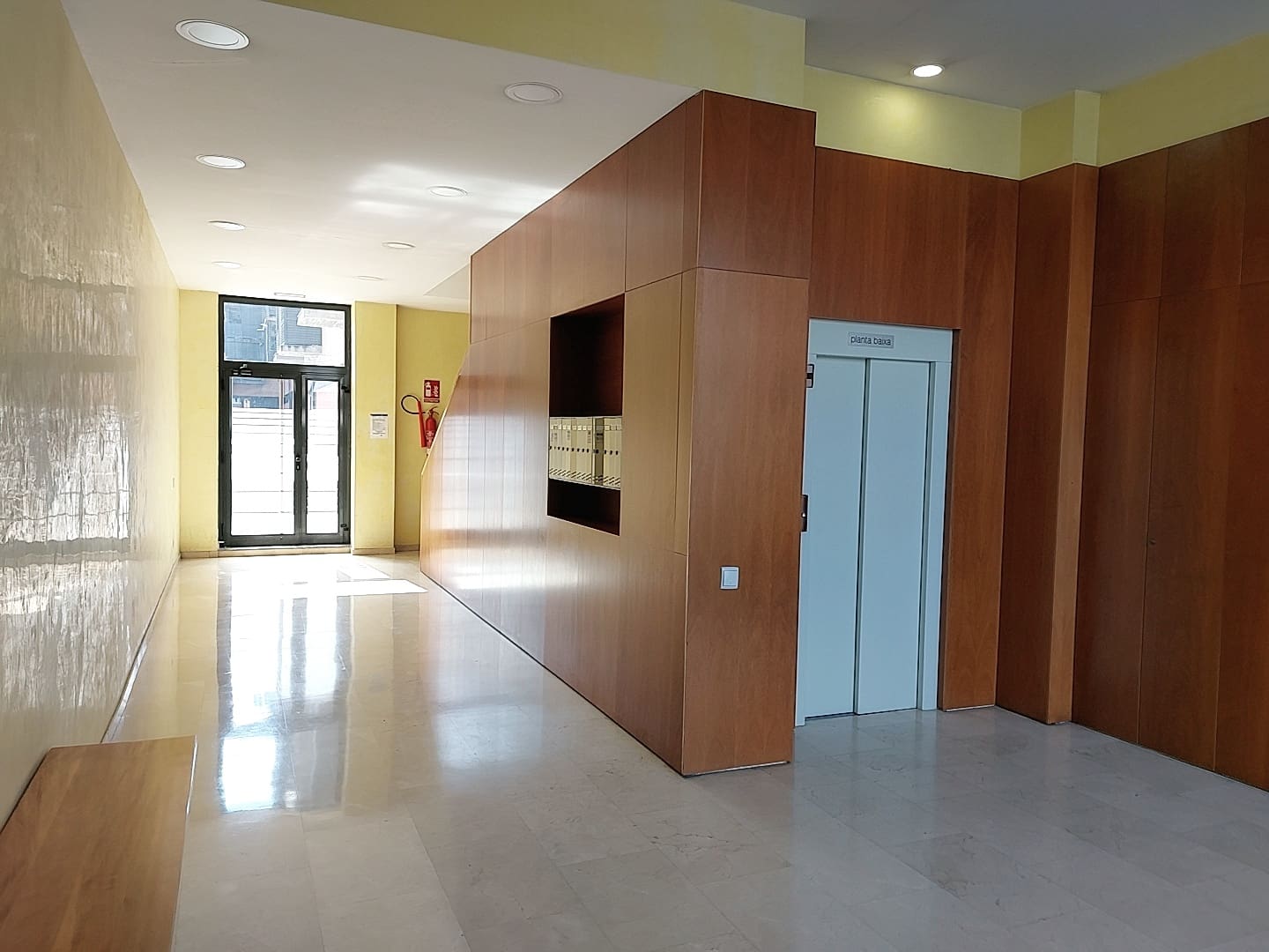 4 soveværelse Lejlighed til leje i Girona by med swimmingpool - € 1.950 (Ref: 9645700)