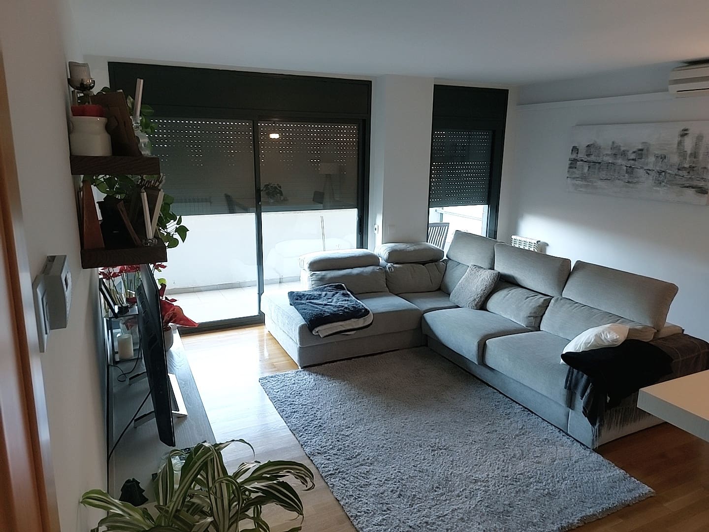 4 soveværelse Lejlighed til leje i Girona by med swimmingpool - € 1.950 (Ref: 9645700)