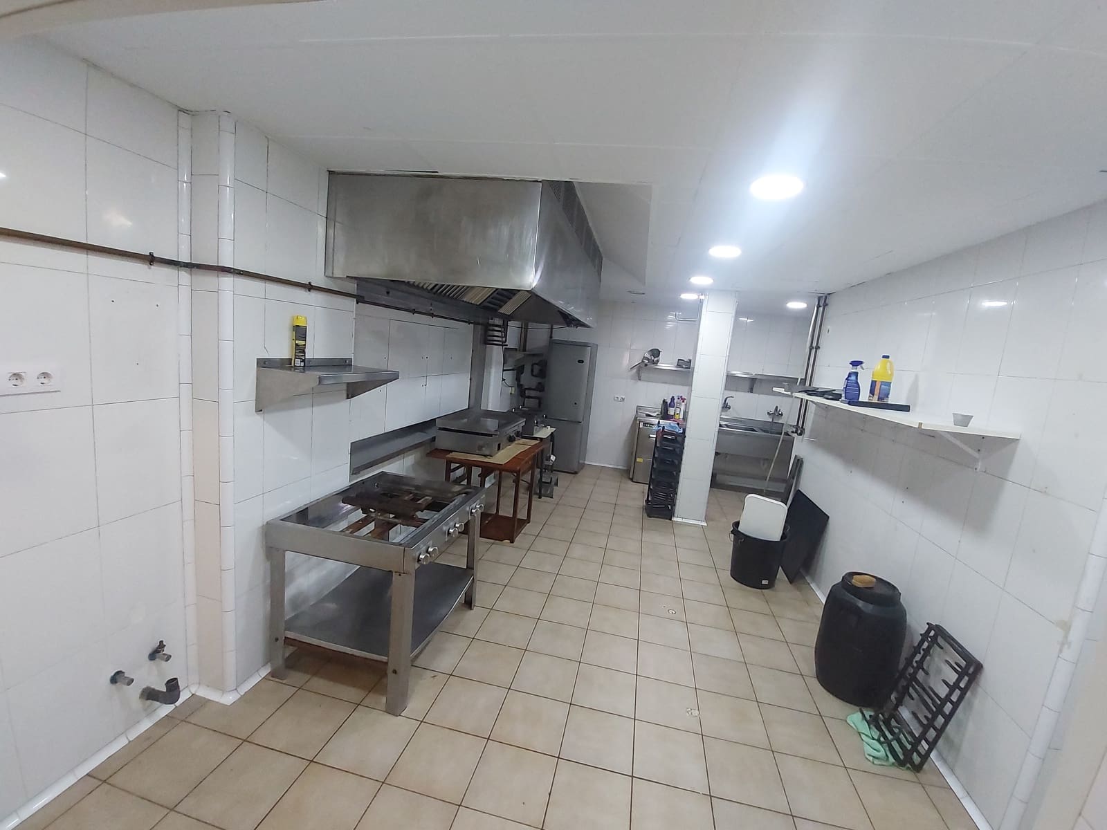 Kaupallinen myytävänä paikassa Sant Joan de Palamos mukana 
autotalli - 320 000 € (Ref: 9646314)