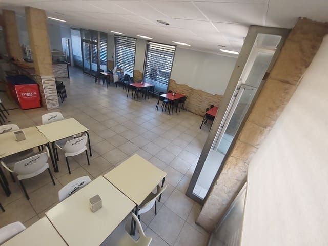 Kaupallinen myytävänä paikassa Sant Joan de Palamós, Palamós mukana 
autotalli - 320 000 € (Ref: 9646314)