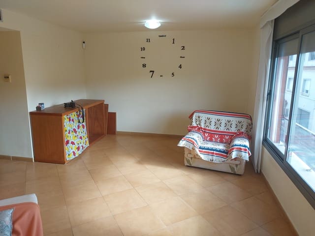 3 bedroom Flat for sale in Sant Feliu de Guíxols with garage - € 215,000 (Ref: 9666001)