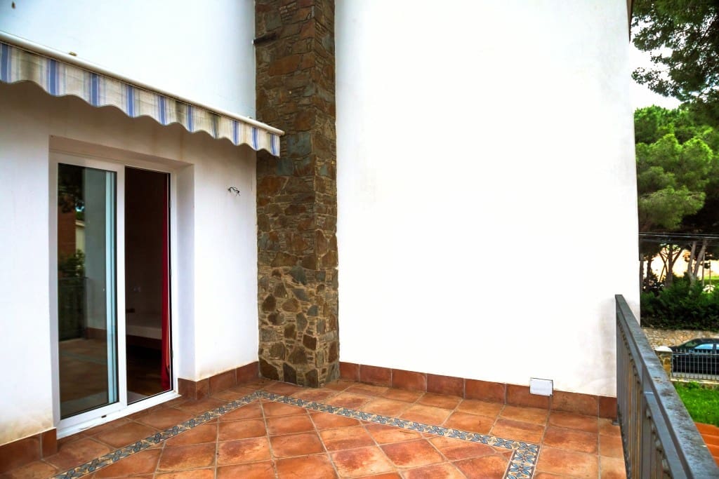 5 chambre Villa/Maison à vendre à Platja d'Aro avec garage - 1 200 000 € (Ref: 9666002)