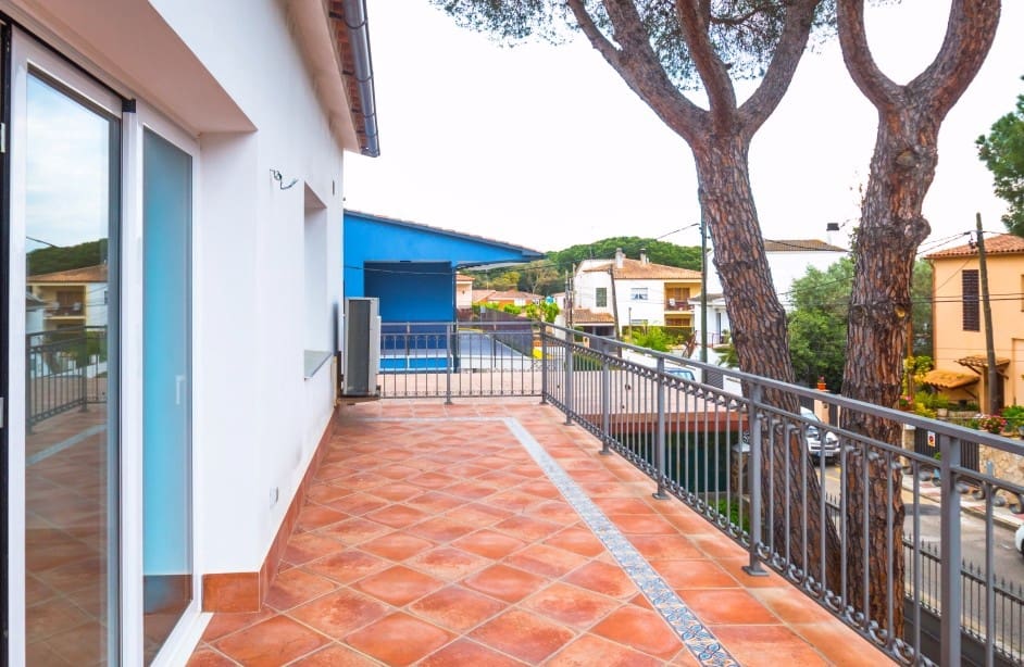 5 chambre Villa/Maison à vendre à Platja d'Aro avec garage - 1 200 000 € (Ref: 9666002)