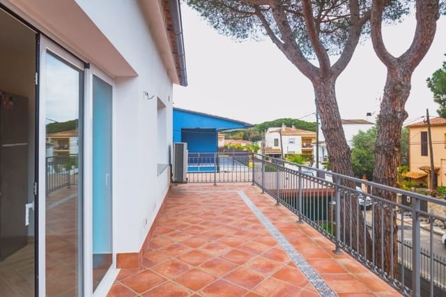 5 quarto Moradia para venda em Platja d'Aro, Castell-Platja d'Aro com garagem - 1 200 000 € (Ref: 9666002)