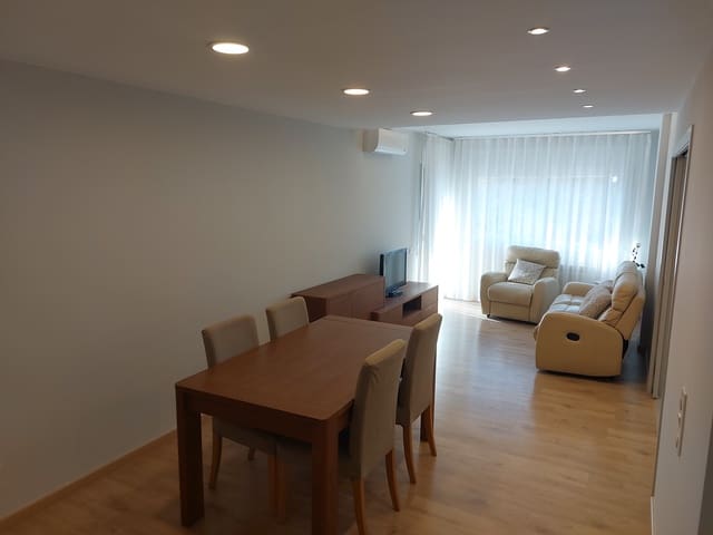 3 slaapkamer Flat te huur in Gerona stad met garage - € 1.380 (Ref: 9679172)