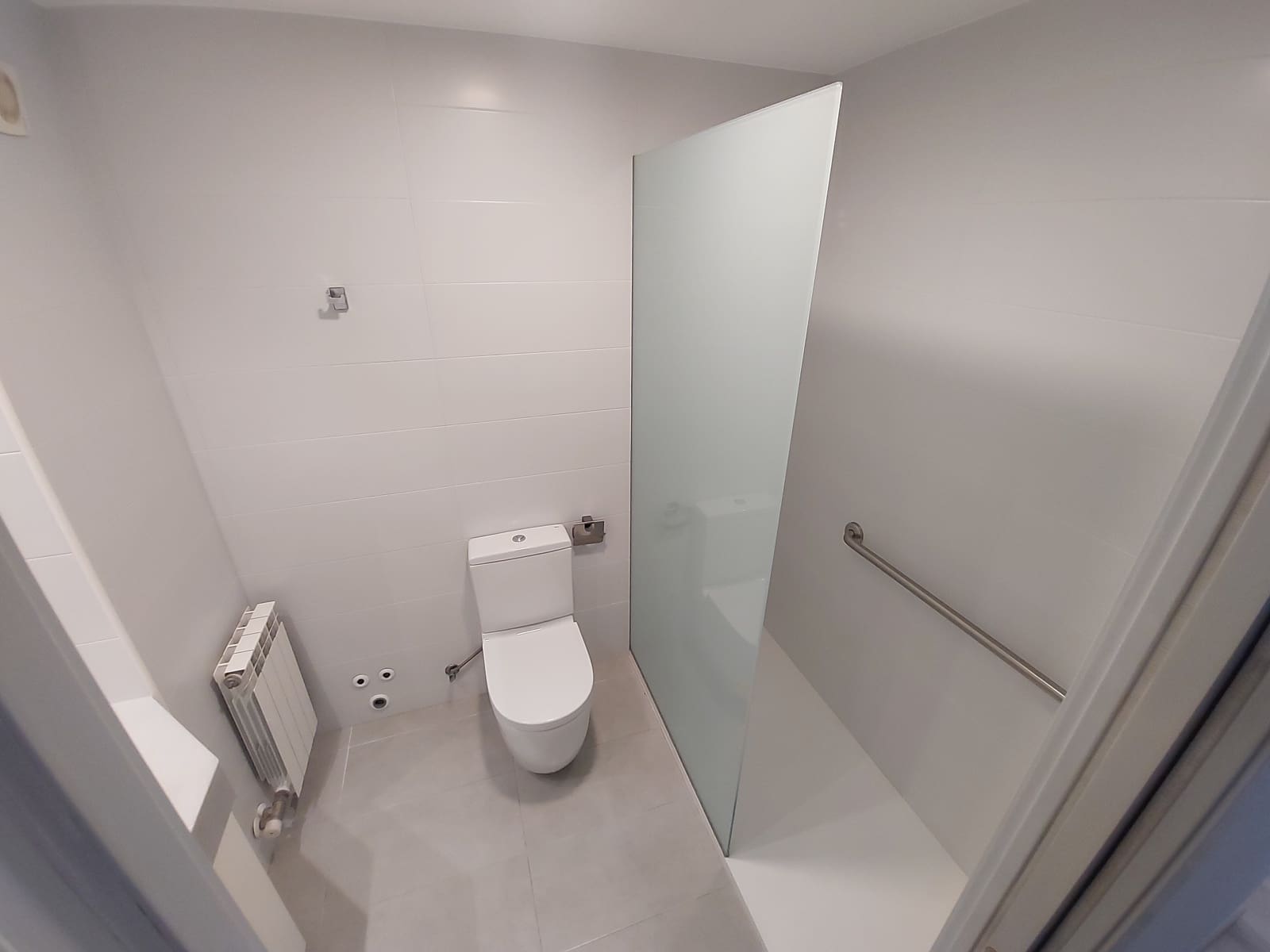 Appartement de 3 chambres à louer à Gerone ville avec garage - 1 380 € (Ref: 9679172)