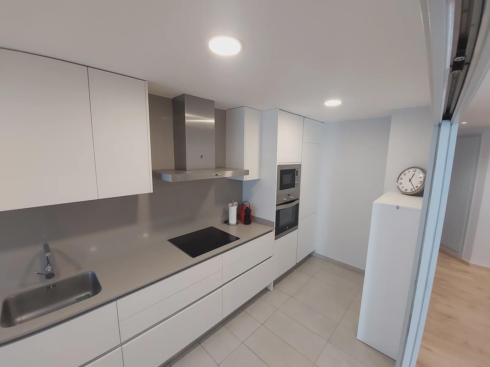 3 bedroom Flat for rent in Girona city with garage - € 951 (Ref: 9679172)