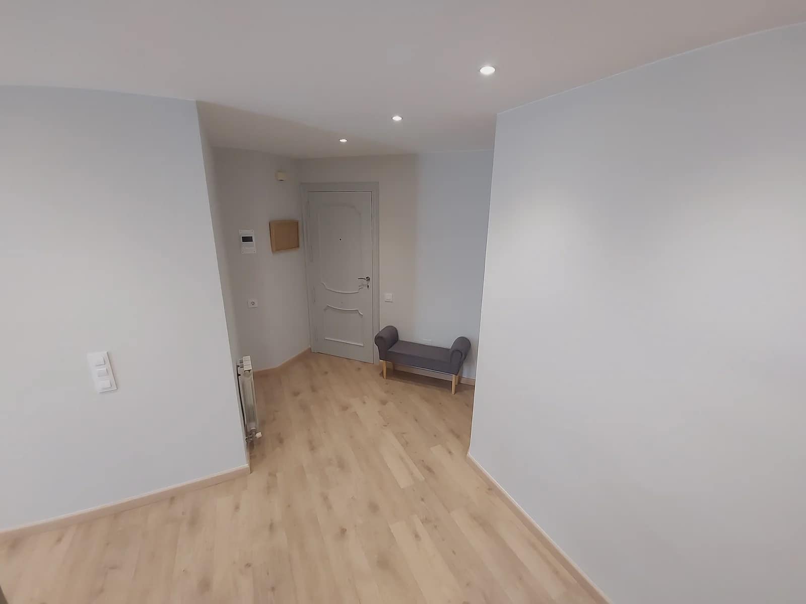 3 bedroom Flat for rent in Girona city with garage - € 951 (Ref: 9679172)