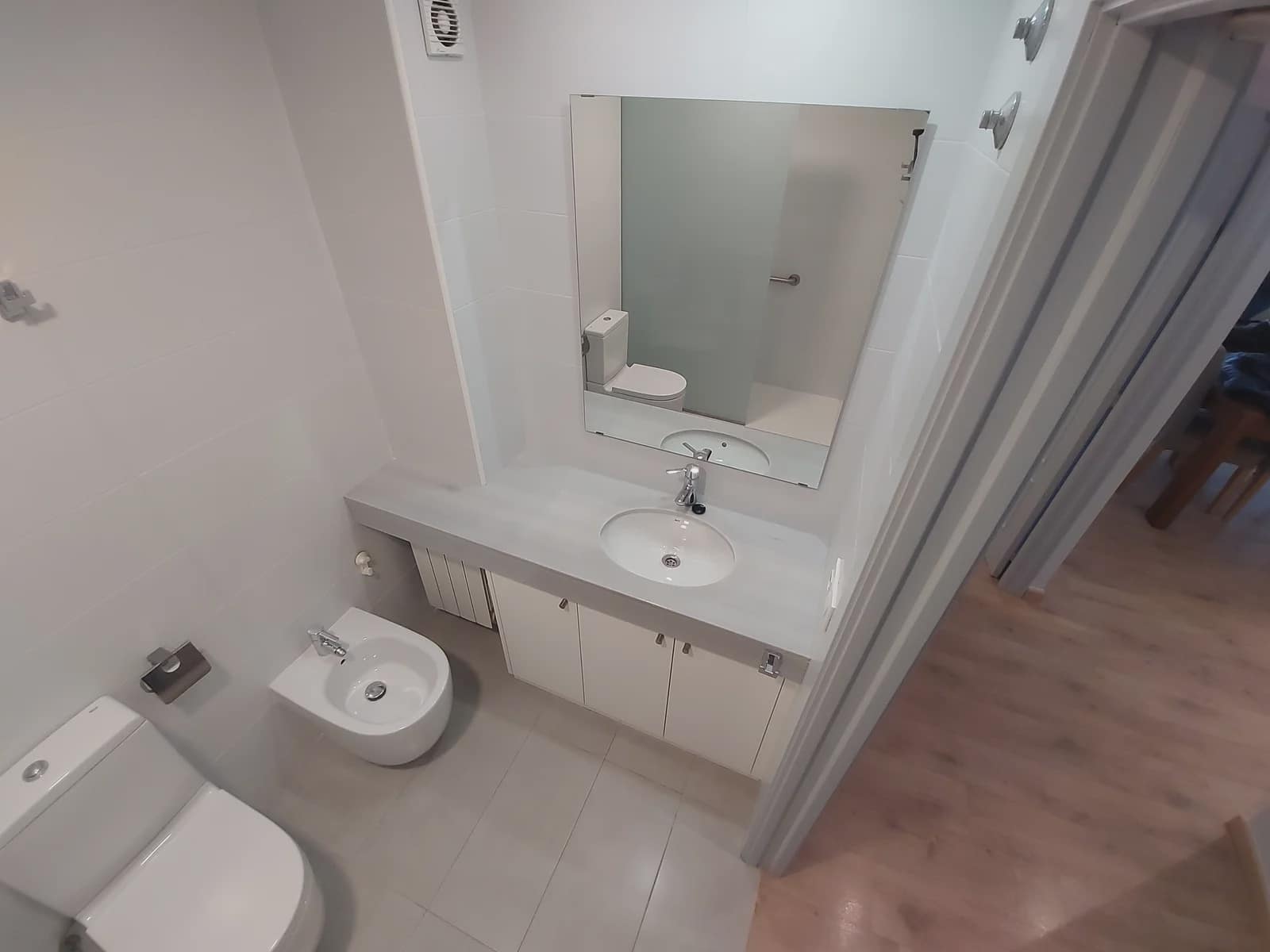 3 bedroom Flat for rent in Girona city with garage - € 951 (Ref: 9679172)