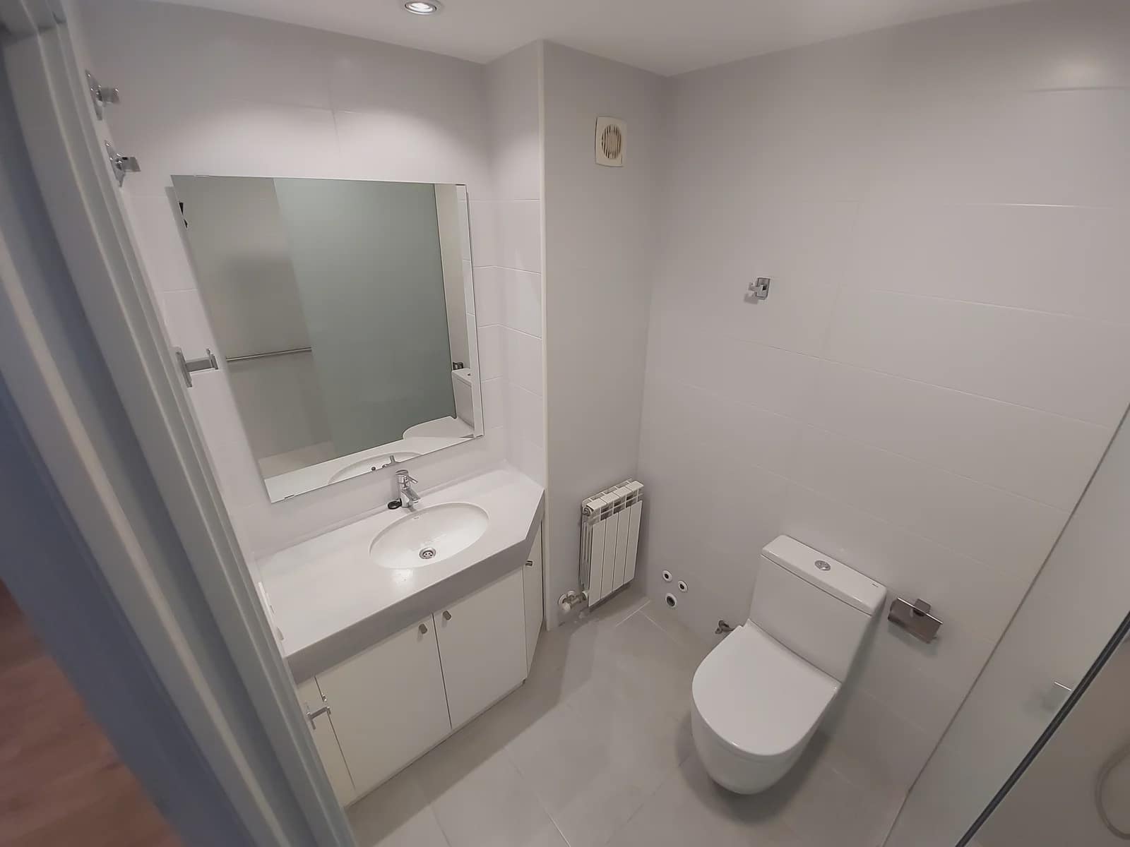 3 bedroom Flat for rent in Girona city with garage - € 951 (Ref: 9679172)