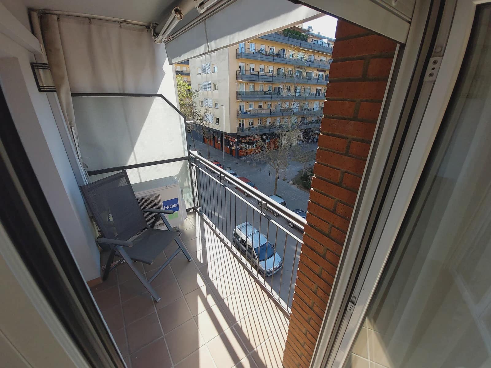 3 bedroom Flat for rent in Girona city with garage - € 951 (Ref: 9679172)