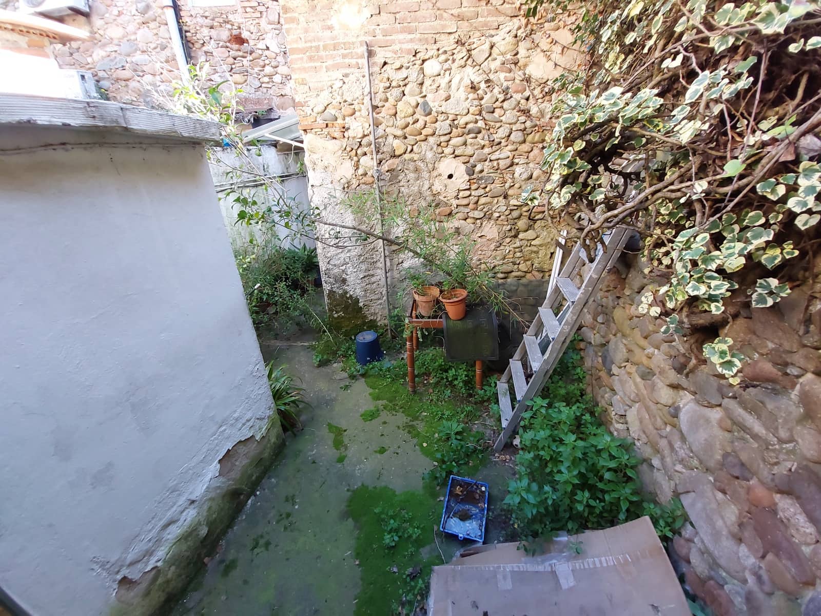 4 soveværelse Byhus til salg i Salt med garage - € 149.000 (Ref: 9690095)