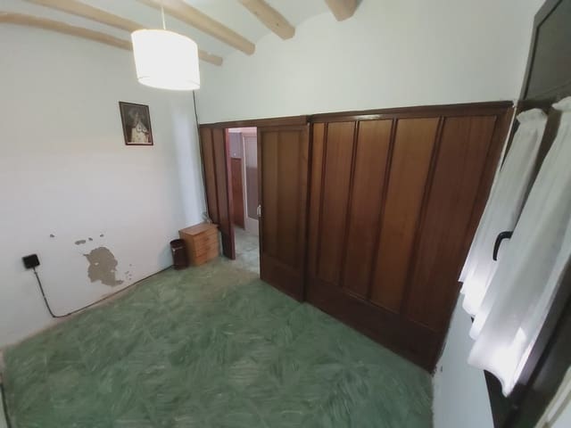 4 makuuhuone Omakotitalo myytävänä paikassa Salt mukana 
autotalli - 149 000 € (Ref: 9690095)