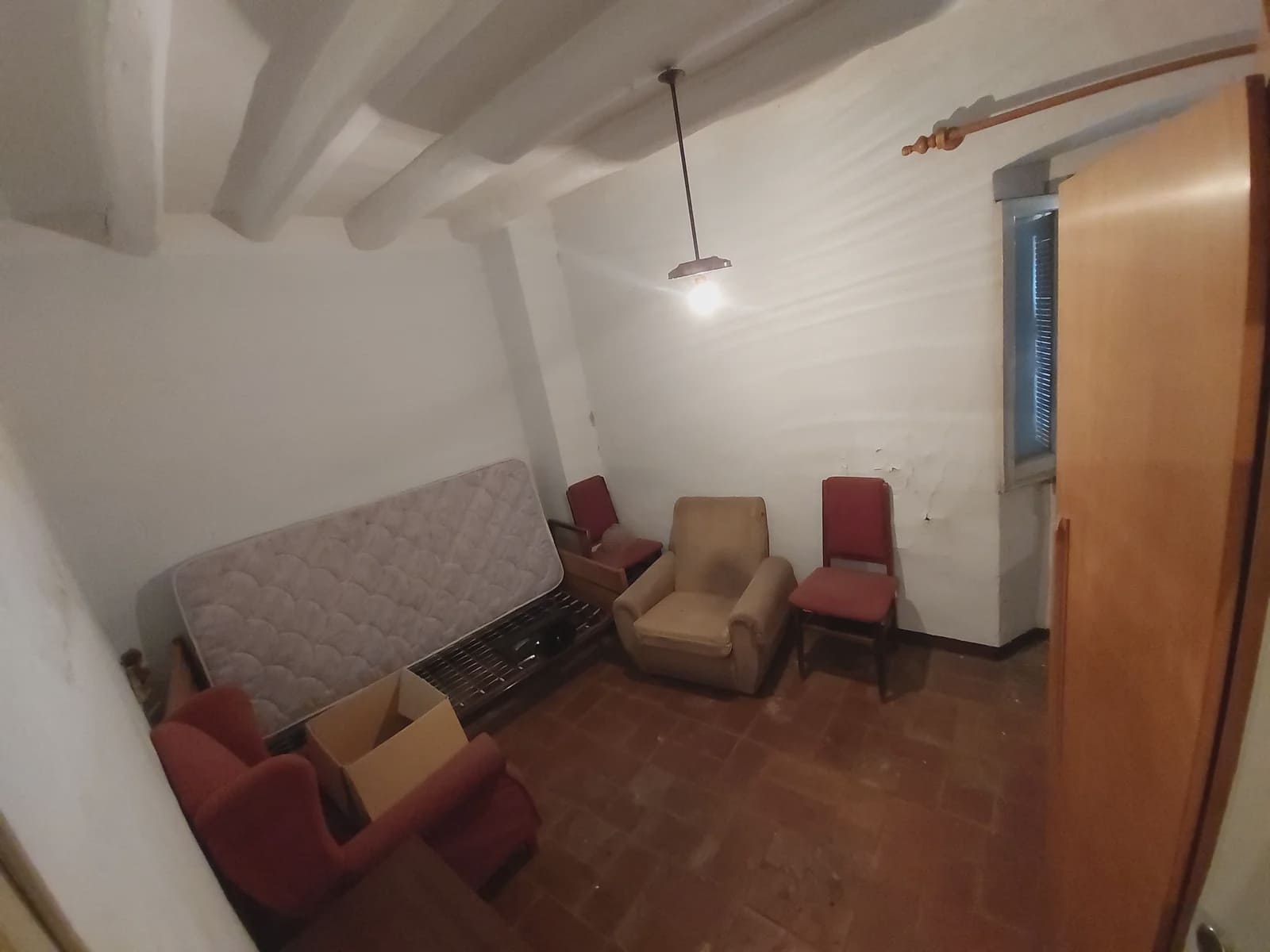 4 bedroom Townhouse for sale in Salt with garage - € 149,000 (Ref: 9690095)