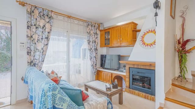 2 sovrum Villa till salu i Empuriabrava, Castelló d'Empúries med garage - 240 000 € (Ref: 9731715)