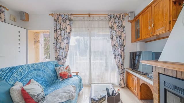 2 sovrum Villa till salu i Empuriabrava, Castelló d'Empúries med garage - 240 000 € (Ref: 9731715)