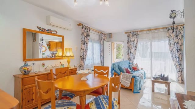 2 sovrum Villa till salu i Empuriabrava, Castelló d'Empúries med garage - 240 000 € (Ref: 9731715)