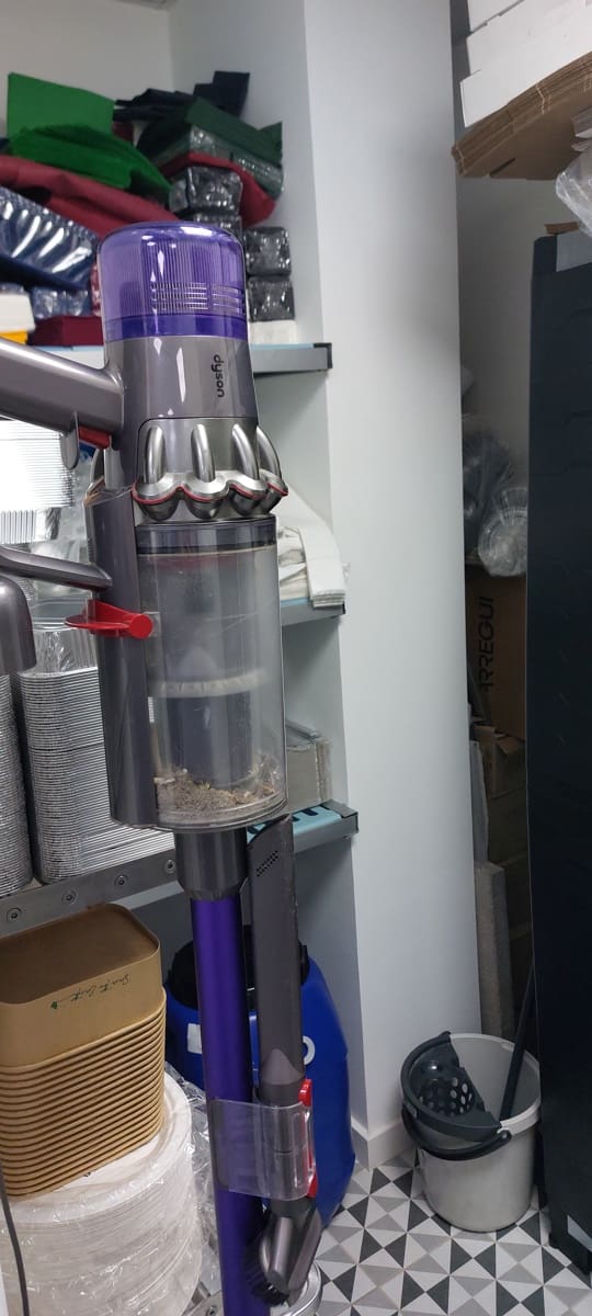 Commercial for sale in Girona city - € 140,000 (Ref: 9758560)