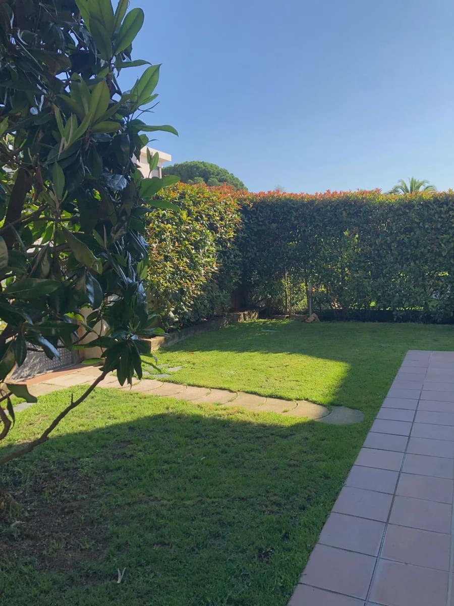 4 bedroom Villa for sale in Sant Antoni de Calonge with pool garage - € 895,000 (Ref: 9777701)