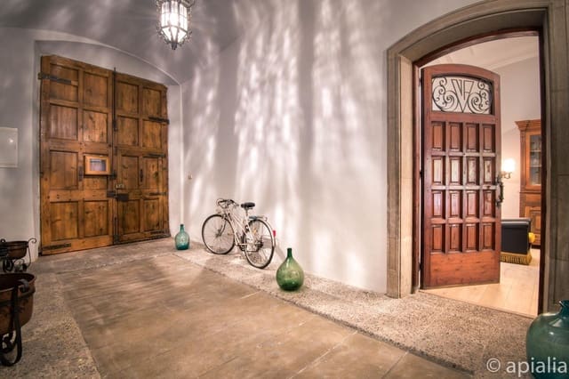 6 quarto Moradia em Banda para venda em Girona cidade com garagem - 700 000 € (Ref: 9314037)