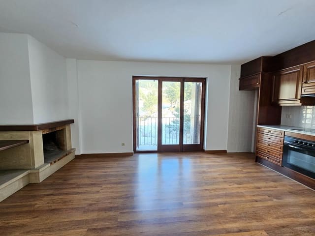 2 Zimmer Wohnung zu verkaufen in Alp - 167.000 € (Ref: 9314043)