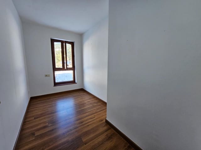 2 Zimmer Wohnung zu verkaufen in Alp - 167.000 € (Ref: 9314043)
