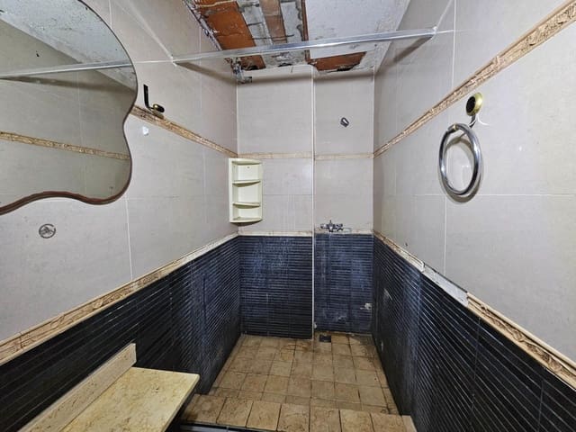 3 soveværelse Byhus til salg i Cassà de la Selva - € 129.000 (Ref: 9382810)