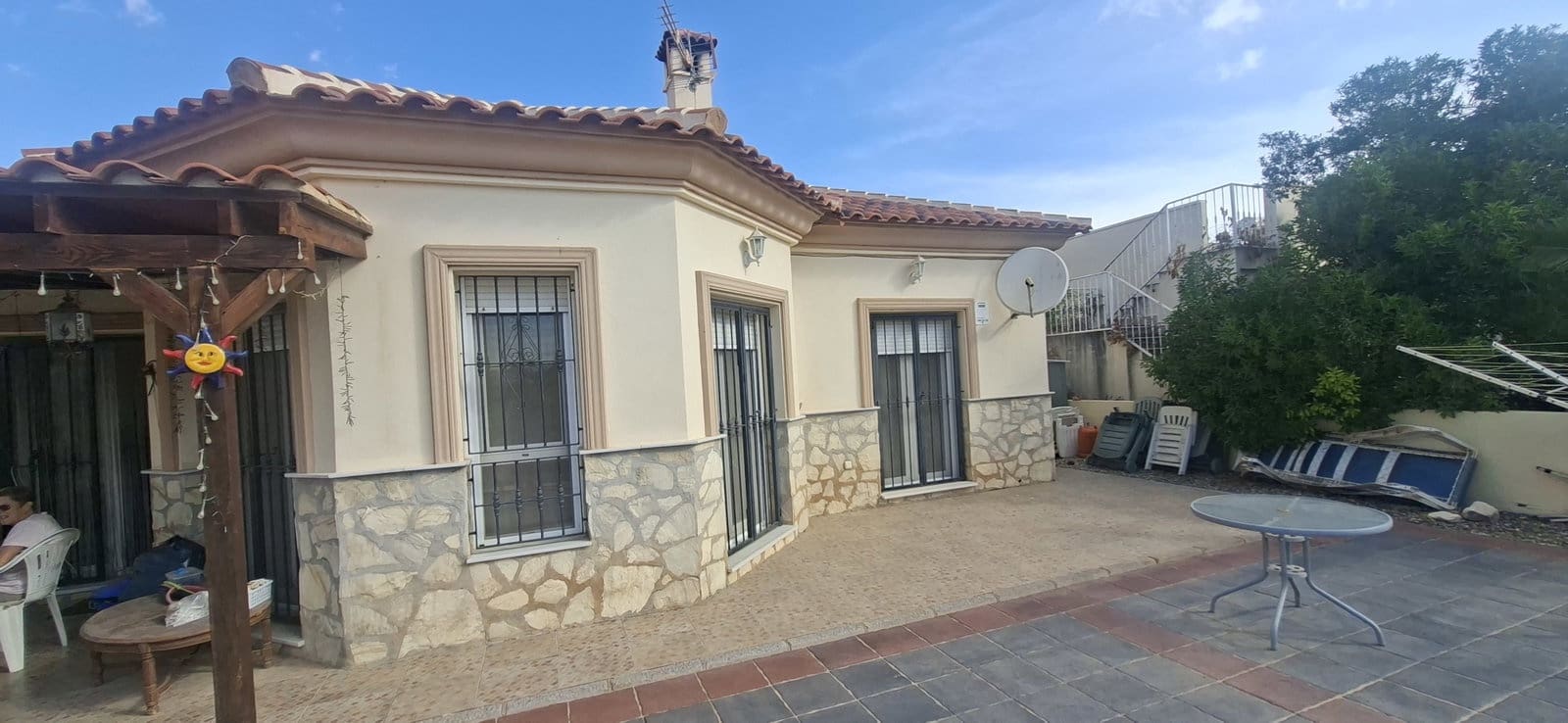 3 soveværelse Villa til salg i La Piedra Amarilla med swimmingpool garage - € 239.950 (Ref: 10091435)