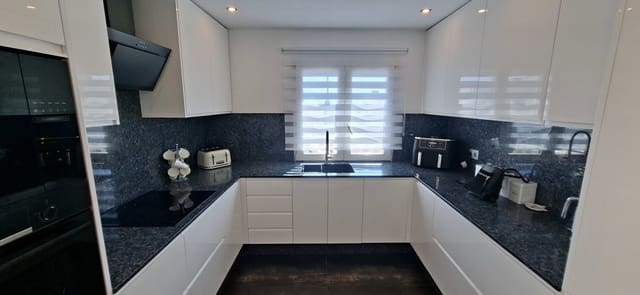 5 soveværelse Villa til salg i Mojácar med garage - € 695.000 (Ref: 10091436)