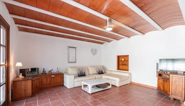 3 quarto Moradia em Banda para venda em La Siesta, Santa Eulalia / Santa Eularia com piscina - 750 000 € (Ref: 10135210)