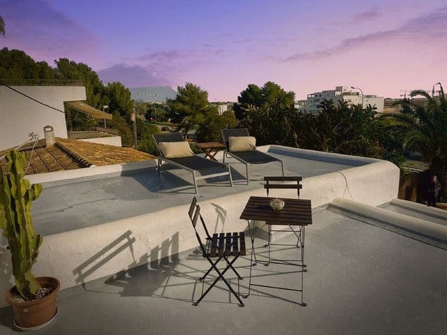 Chalet de 3 habitaciones en Santa Eulalia / Santa Eularia en venta con piscina garaje - 1.395.000 € (Ref: 10140294)