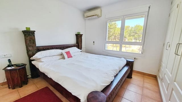 4 slaapkamer Huis te koop in La Siesta, Santa Eulalia / Santa Eularia met zwembad garage - € 1.290.000 (Ref: 10141324)