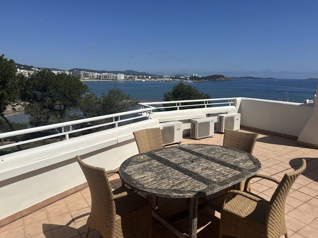 4 slaapkamer Huis te koop in La Siesta, Santa Eulalia / Santa Eularia met zwembad garage - € 1.290.000 (Ref: 10141324)
