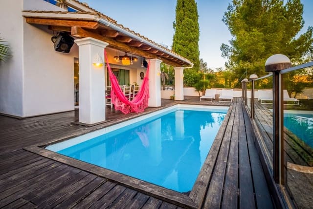 4 soverom Villa til salgs i Can Furnet, Santa Eulalia / Santa Eularia med svømmebasseng - € 1 150 000 (Ref: 6537423)